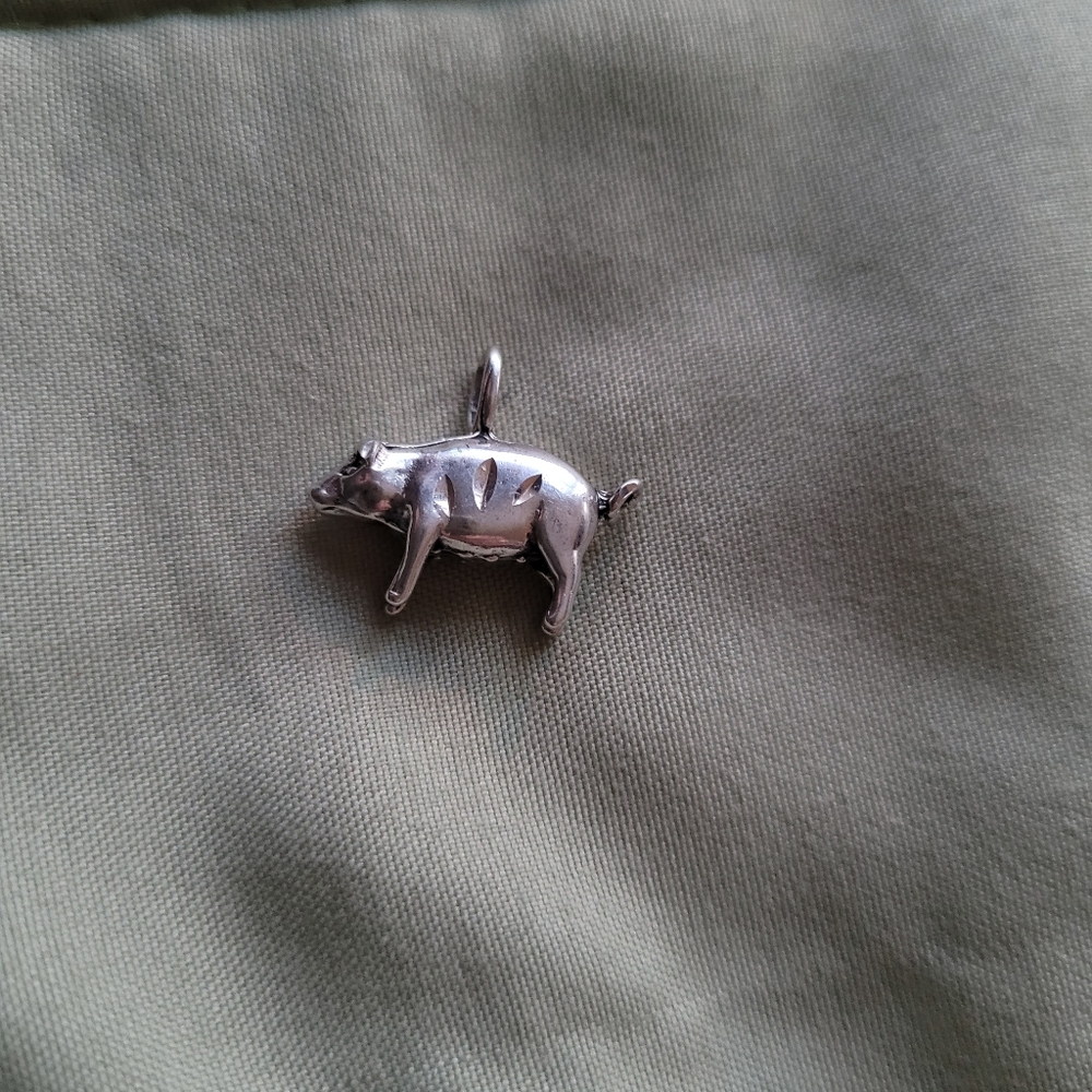 .925 Solid Sterling Silver Pig Charm - Picture 6 of 8